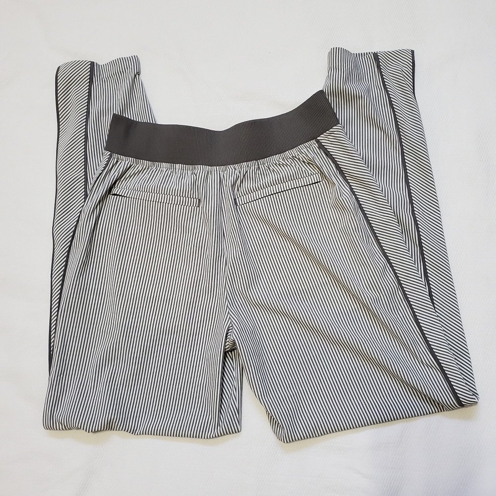 Athleta Brooklyn Striped High Rise Ankle Pants Size 0 - Picture 4 of 11